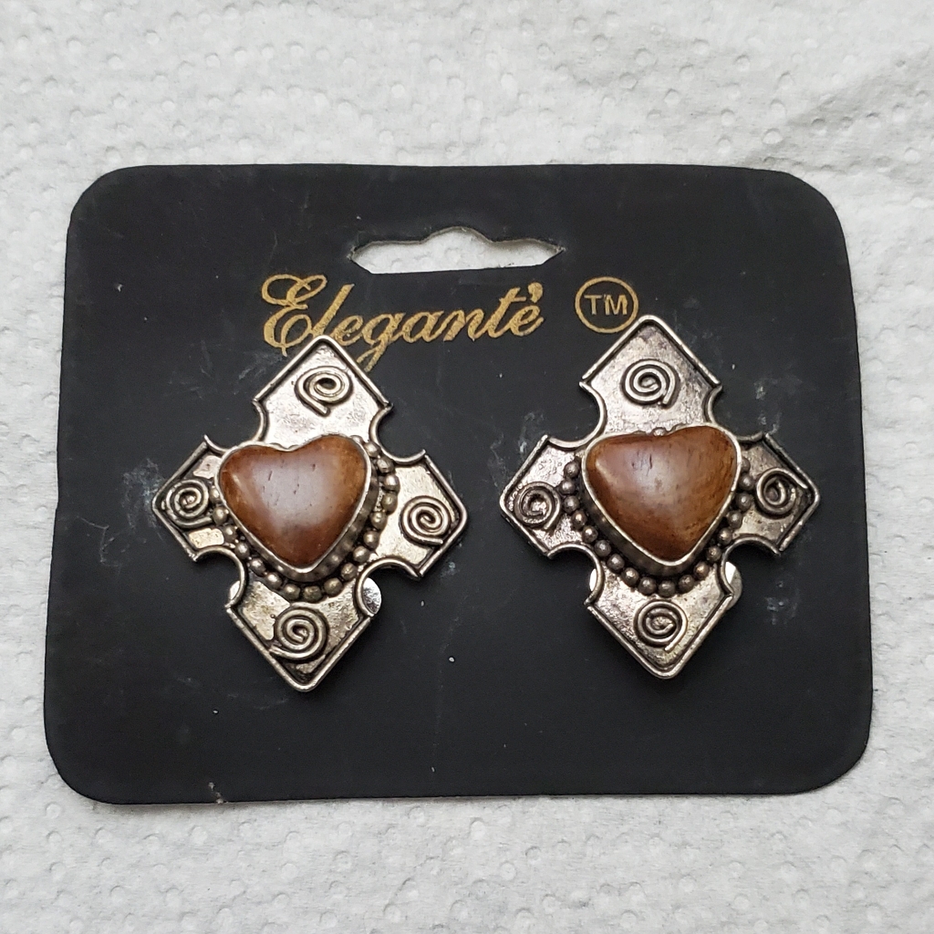 Legante' Vintage Clip Earrings**Large Silver Tone Triangles W/Brown Hearts